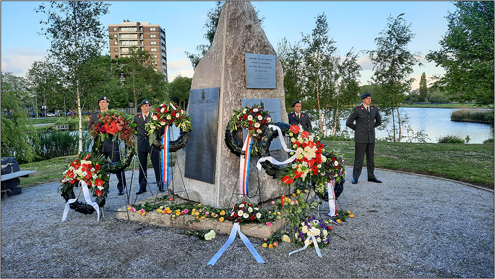 4 MEI HERDENKING, sfeervol en indrukwekkend